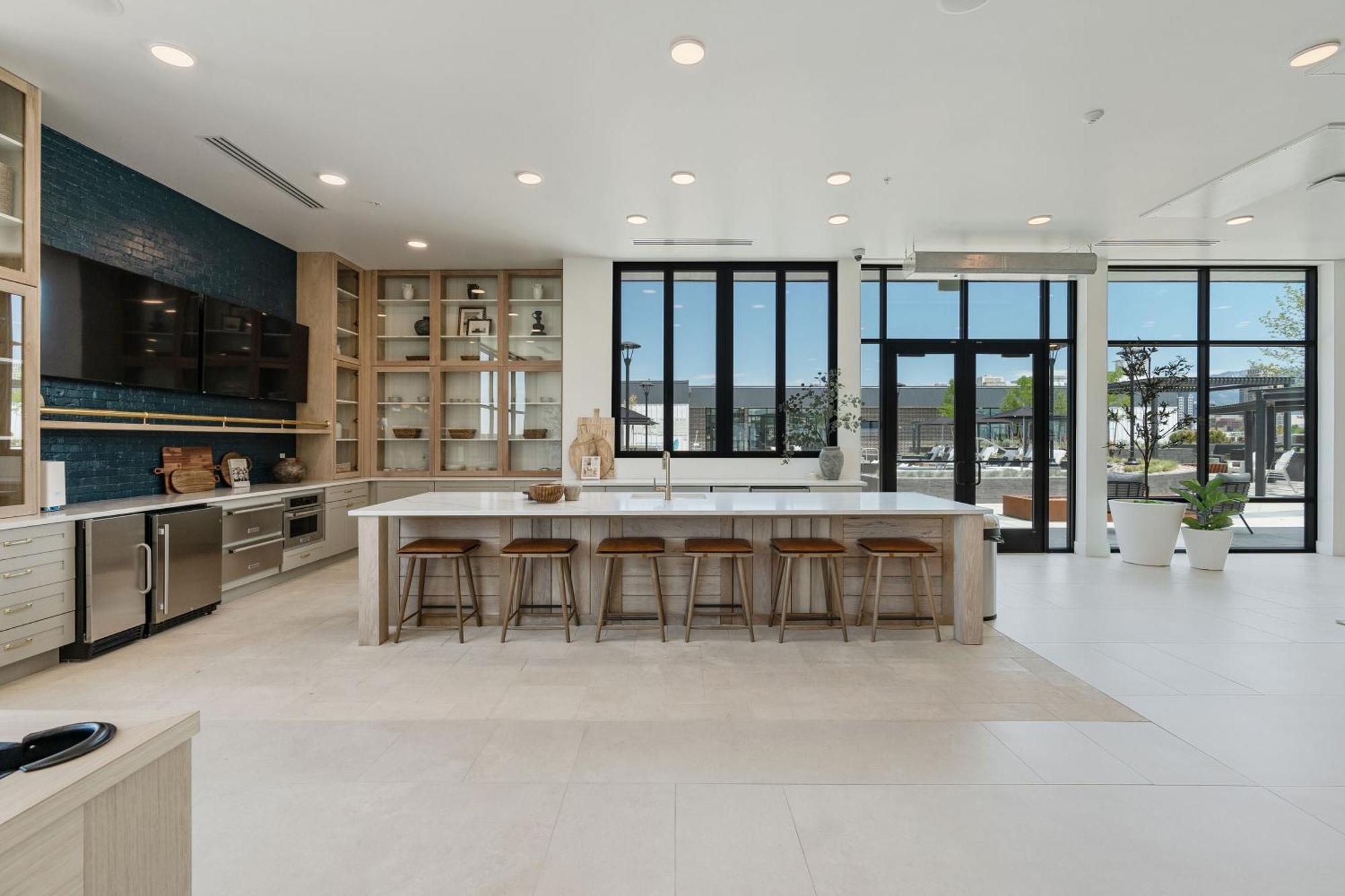 Appartamento Outstanding Amenities-New Complex- Downtown Luxury Salt Lake City Esterno foto