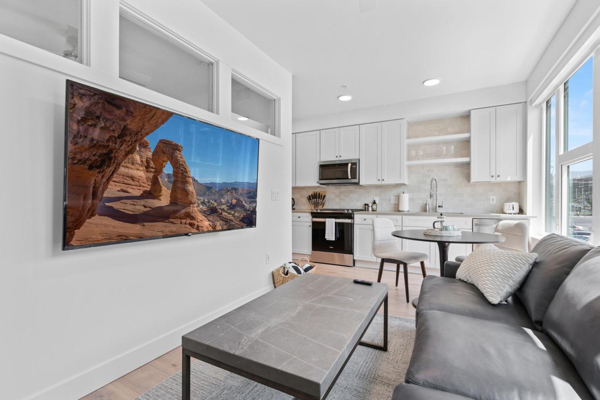 Appartamento Outstanding Amenities-New Complex- Downtown Luxury Salt Lake City Esterno foto