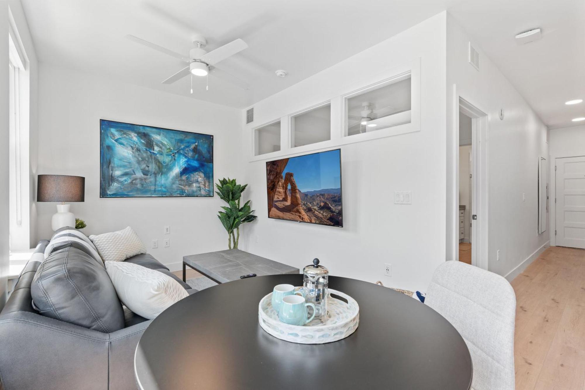 Appartamento Outstanding Amenities-New Complex- Downtown Luxury Salt Lake City Esterno foto